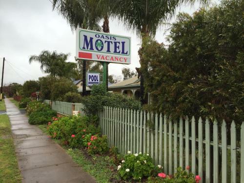 Oasis Motel