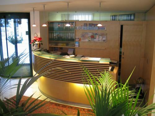 City Hotel