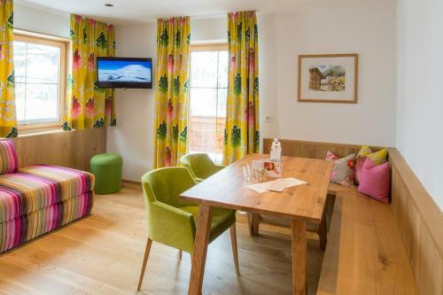 Hostal Hotel St�feli