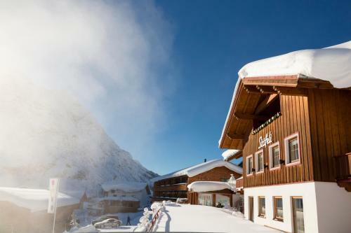 Hostal Hotel St�feli