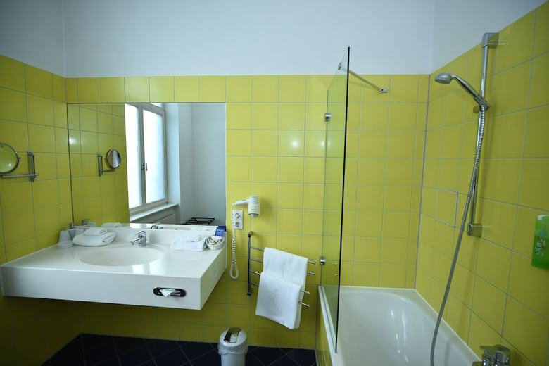 Hotel Robert Mayer
