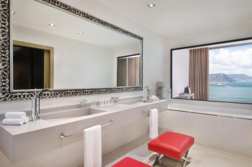 Le Meridien Oran Hotel