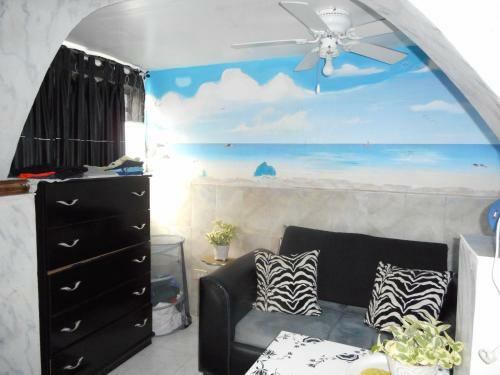 Hostal Blue Horizons Guest House