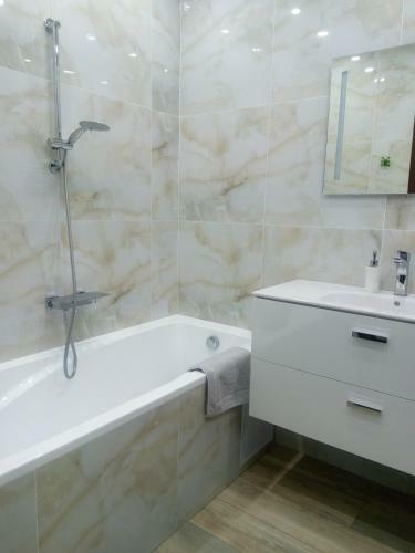 Minsk Lux Apartment Pobeditelei