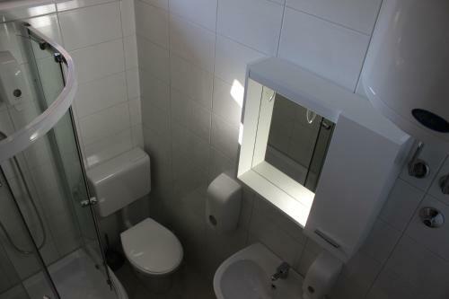 Hostal Rooms Zebax