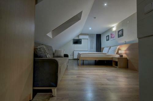 Motel Tihe Noci