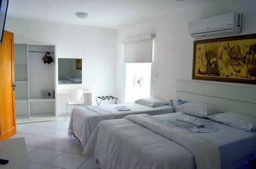 Hostal Pousada Emcanto Residence