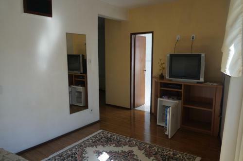 Rhud's Hotel