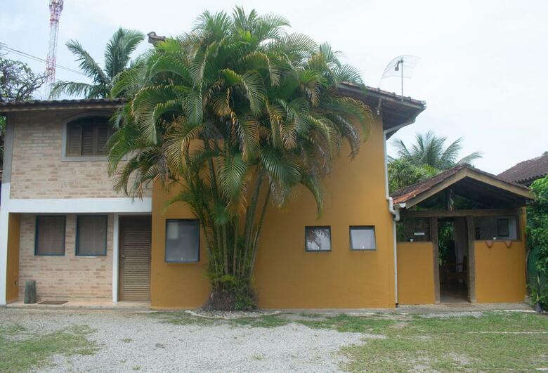 Chal�s �gua De Coco