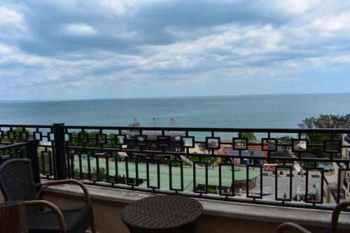 Apartamentos Sea View Rental Front Beach