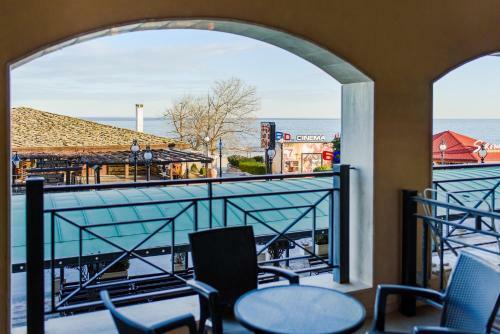 Apartamentos Sea View Rental Front Beach