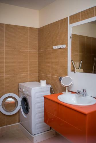 Apartamentos Sea View Rental Front Beach