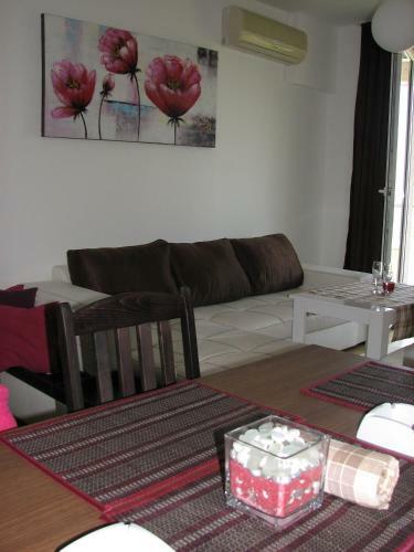 Two-bedroom Apartment Donika