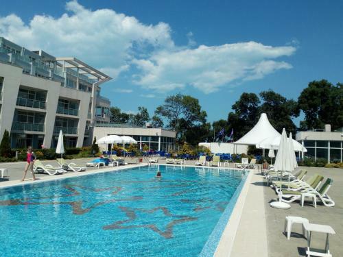 Apartments In Black Sea Star Complex
