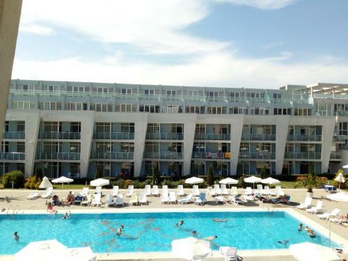 Apartments In Black Sea Star Complex