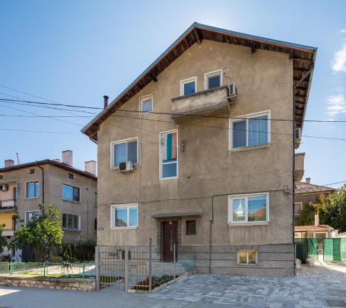 Apartments Ivadoni
