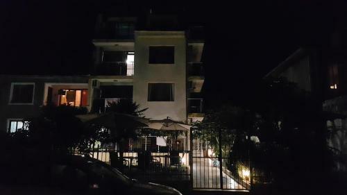 Hostal Guest House Beglik Tash
