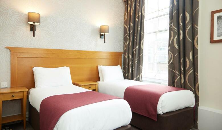 Lamb Hotel