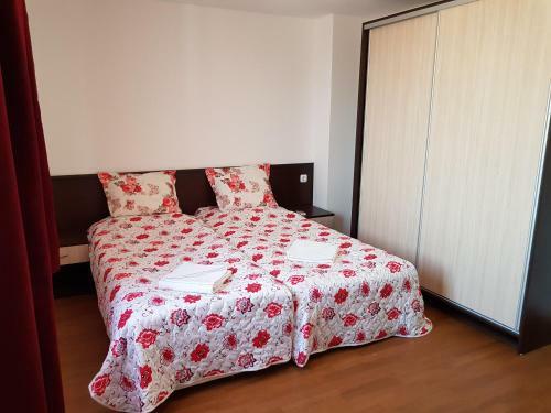 Mariya's Apartments