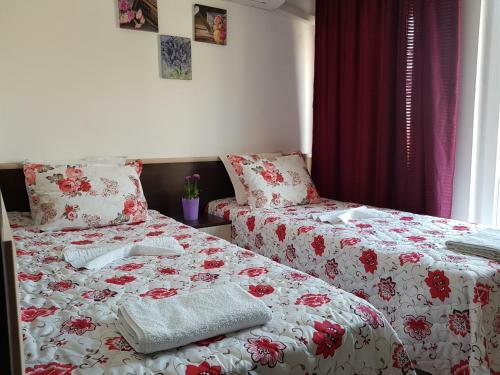 Mariya's Apartments