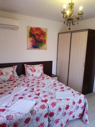 Mariya's Apartments