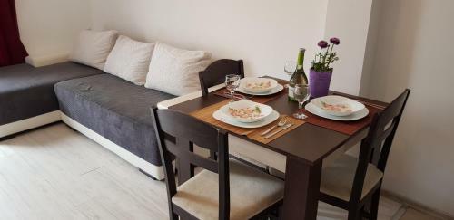 Mariya's Apartments