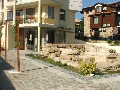 Akshaena Aparthotel
