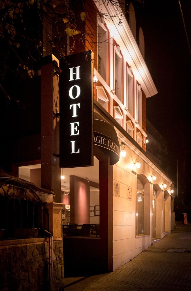 Magic Castle Hotel