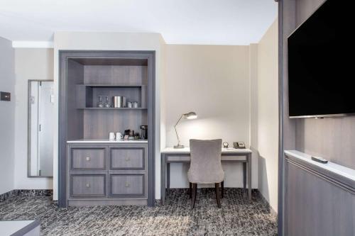 Hotel Chateau Moncton