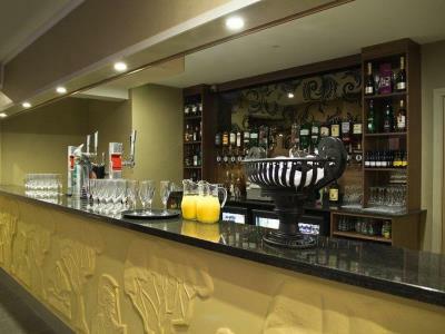 Best Western Plus White Horse Hotel
