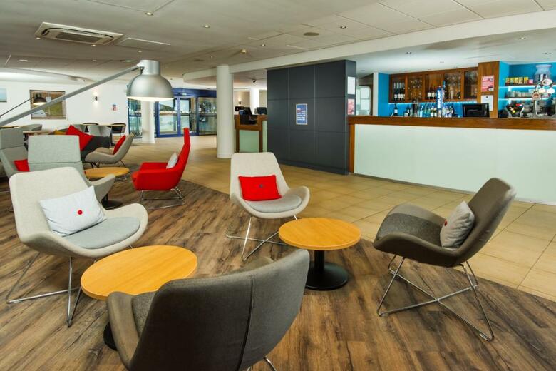 Hotel Express By Holiday Inn Newport
