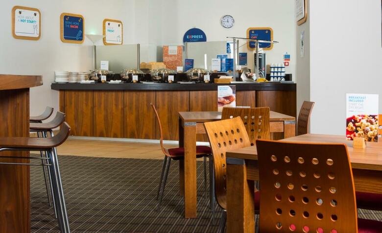 Hotel Express By Holiday Inn Newport