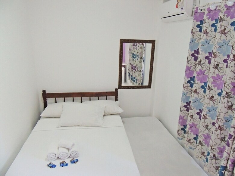 Cabanas Hostel & Suites