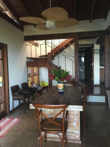 Casa Com Linda Vista Para O Mar