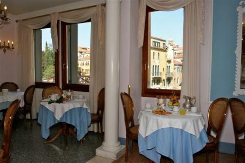 Hotel Arlecchino