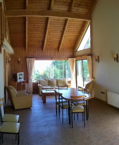 Hotel Caba�as Los Cantaros De Pucon