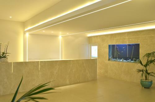 Sunrise Gardens Aparthotel