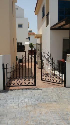 Efterpis12 St. House