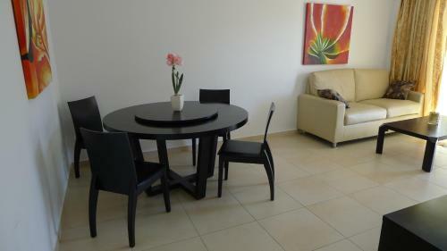Elysia Park Apartment 203
