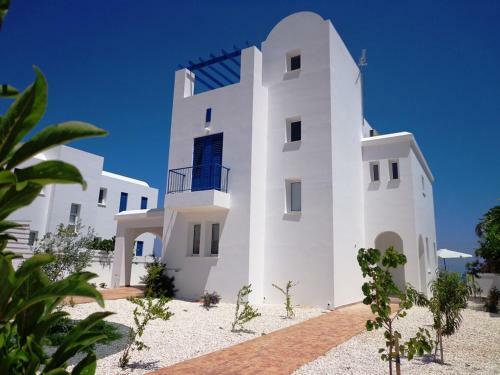 Latchi Riviera Beach Villa No.2