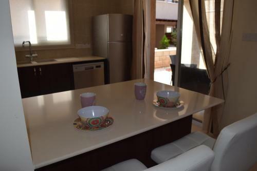Zephyros Apartment