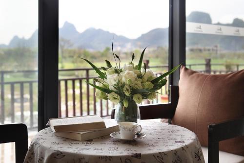 Hotel Peach Blossom River Resort