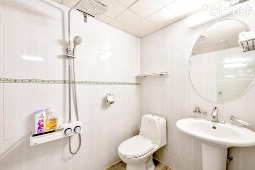 E Business Hotel