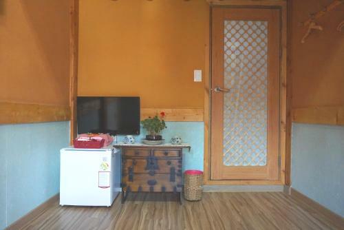 Hostal Gangneongjeon Hanok Stay