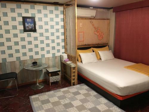 Coin Motel