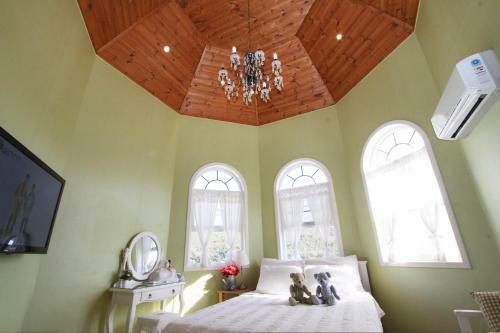 Yellow Star Pension