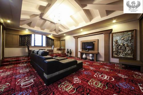 Gunsan River Hill Tourist Hotel