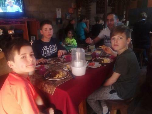 Hostal Pensi�n Y Cabinas Colibr�
