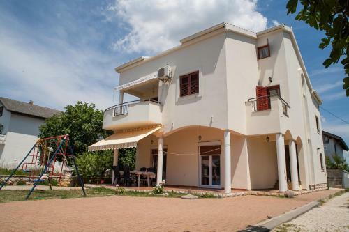 Apartments Elvis