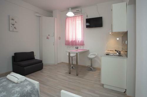 Hostal Summer Bay Apartments